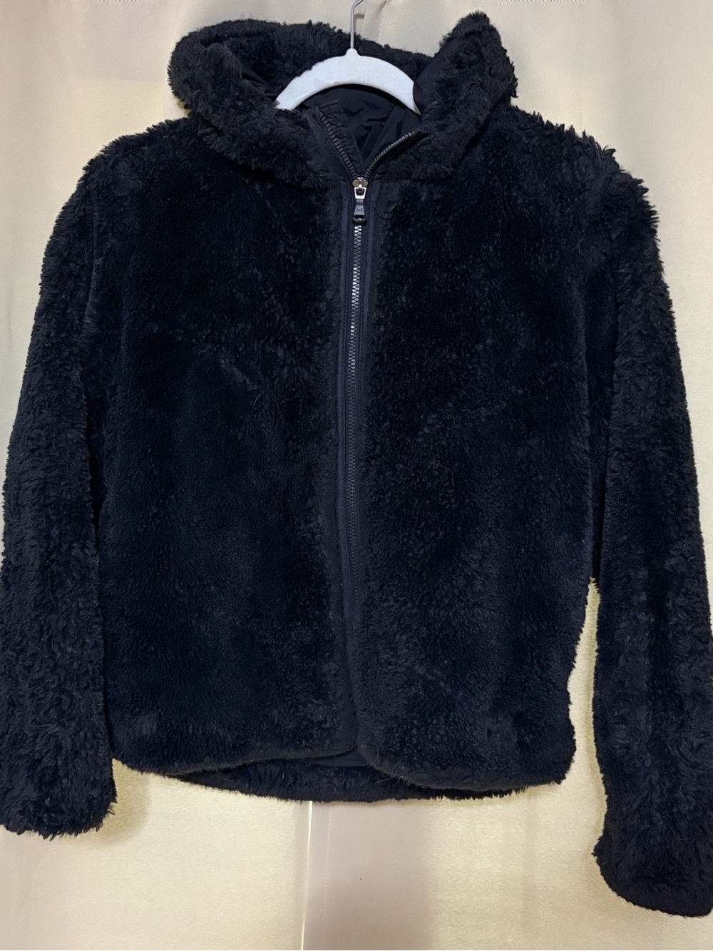 Under Armour ColdGear Large Black Faux Fur Jacket